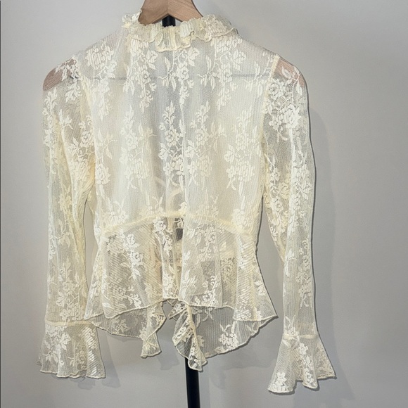 Francesca's Collections Cream Lace Ruffled Tie-Front Blouse - Picture 5 of 7